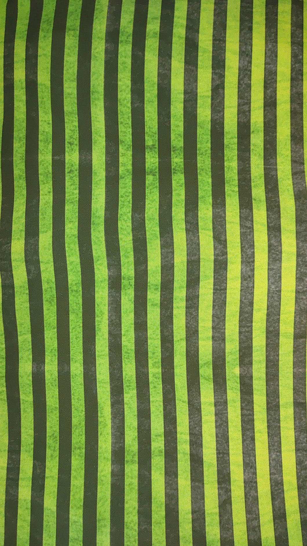 Green beetle stripes (vertical)