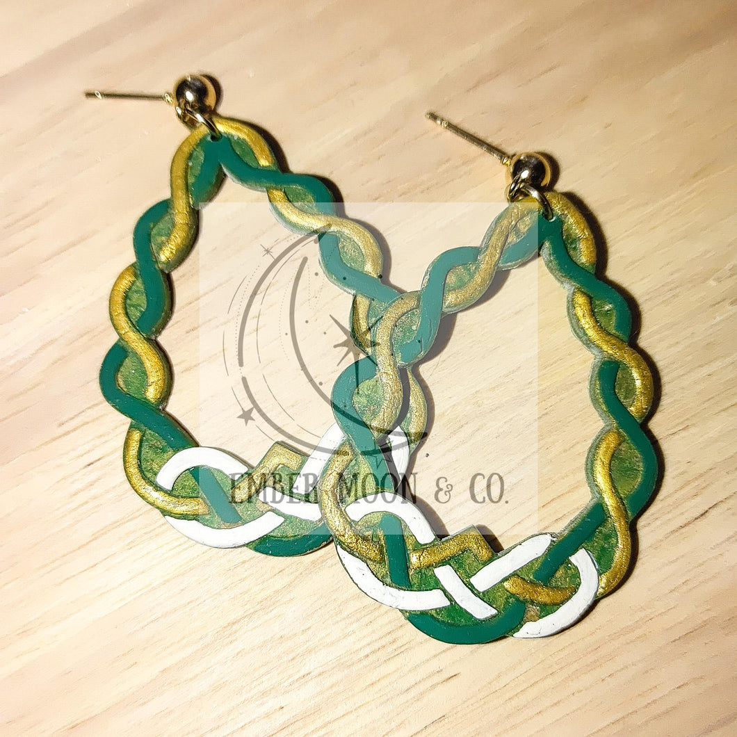 Celtic knot dangles